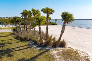 2114 5th St E, Palmetto, FL 34221 - Photo 3