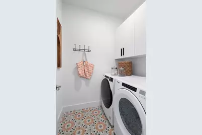 7350 Marathon Drive, Seminole, FL 33777 - Photo 15