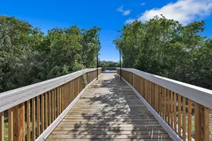 7350 Marathon Dr, Seminole, FL 33777 - Photo 15