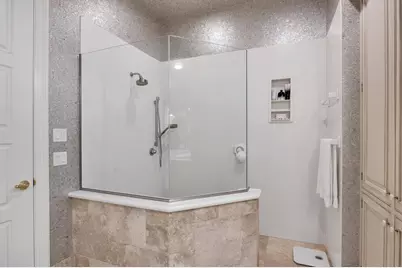 7261 Villa Deste Drive, Sarasota, FL 34238 - Photo 19