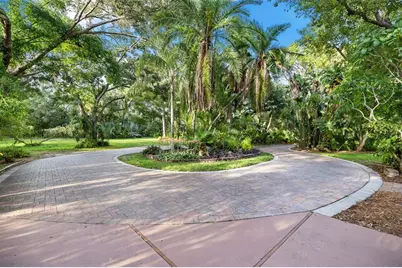 1343 Ranchero Drive, Sarasota, FL 34240 - Photo 9