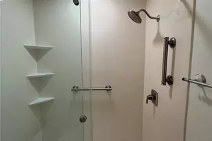 5345 Pamela Wood Way, Sarasota, FL 34233 - Photo 13