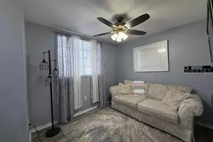 5001 Baraldi Cir, Sarasota, FL 34235 - Photo 13