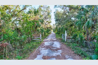 8330 Linger Lodge Road, Bradenton, FL 34202 - Photo 21