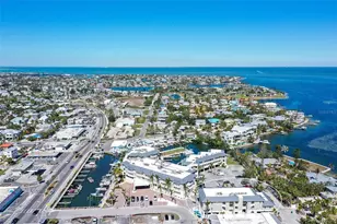 5325 Marina Dr, Bradenton Beach, FL 34217 - Photo 37