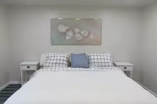 1024 Tara Vista Dr, Sarasota, FL 34232 - Photo 37