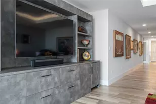 540 N Tamiami Trl, Sarasota, FL 34236 - Photo 21