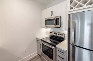 1420 Lakefront Dr, Sarasota, FL 34240 - Photo 3