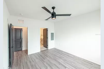 1420 Lakefront Drive #6105, Sarasota, FL 34240 - Photo 11