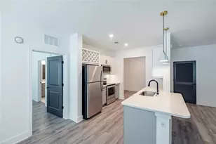 1420 Lakefront Dr, Sarasota, FL 34240 - Photo 7