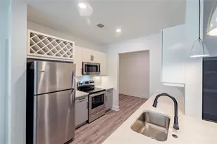 1420 Lakefront Dr, Sarasota, FL 34240 - Photo 3