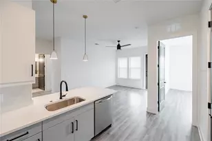 1420 Lakefront Dr, Sarasota, FL 34240 - Photo 5