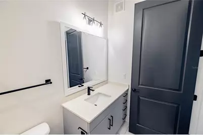 1420 Lakefront Drive #2306, Sarasota, FL 34240 - Photo 17