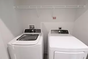 1420 Lakefront Dr, Sarasota, FL 34240 - Photo 13