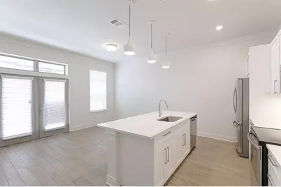 1420 Lakefront Drive #TH-206, Sarasota, FL 34240 - Photo 5