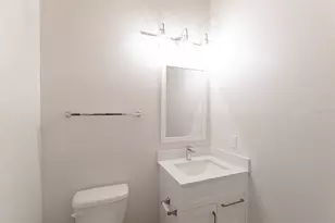 1420 Lakefront Dr, Sarasota, FL 34240 - Photo 31