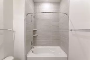 1420 Lakefront Dr, Sarasota, FL 34240 - Photo 25