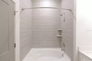 1420 Lakefront Dr, Sarasota, FL 34240 - Photo 29