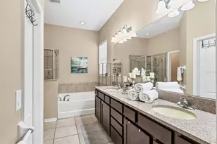 9214 Raes Creek Pl, Palmetto, FL 34221 - Photo 19