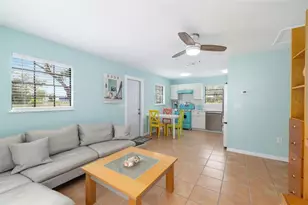 3200 Tobero Ln, Sarasota, FL 34235 - Photo 9