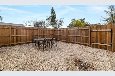 3200 Tobero Lane, Sarasota, FL 34235 - Photo 17