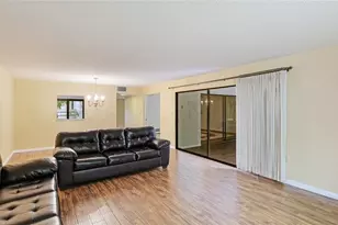 123 Pinehurst Dr, Bradenton, FL 34210 - Photo 9