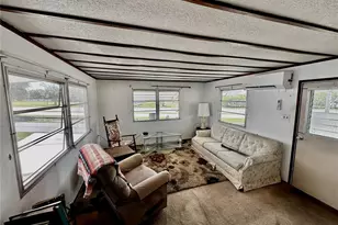 154 Maui Dr, Palmetto, FL 34221 - Photo 5