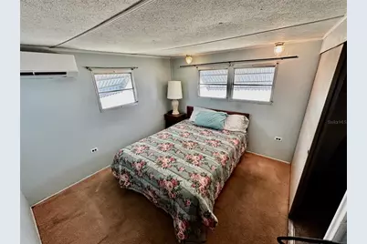 154 Maui Drive, Palmetto, FL 34221 - Photo 11