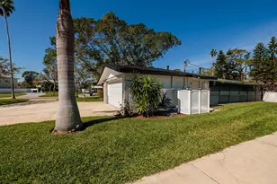 5500 Bayou Grande Blvd NE, Saint Petersburg, FL 33703 - Photo 17