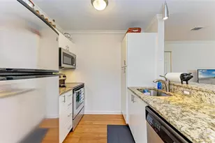 850 S Tamiami Trl, Sarasota, FL 34236 - Photo 9