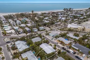 205 82nd St, Holmes Beach, FL 34217 - Photo 35