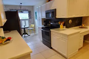 7138 Cedar Hollow Cir, Bradenton, FL 34203 - Photo 3