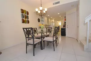 7624 Bergamo Ave, Sarasota, FL 34238 - Photo 9