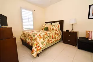 7624 Bergamo Ave, Sarasota, FL 34238 - Photo 17