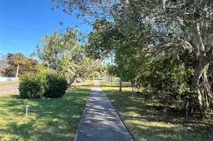 2470 Ringling Blvd, Sarasota, FL 34237 - Photo 3