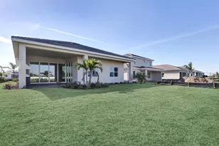 17915 Palmiste Dr, Bradenton, FL 34202 - Photo 3