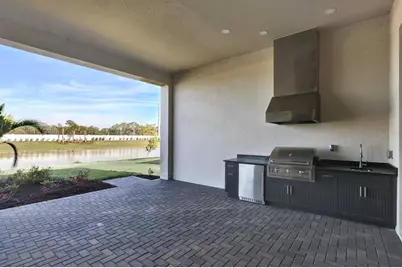 17915 Palmiste Drive, Bradenton, FL 34202 - Photo 5