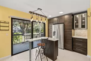 1447 Landings Cir, Sarasota, FL 34231 - Photo 13