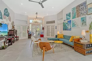 746 Plymouth St, Sarasota, FL 34242 - Photo 13