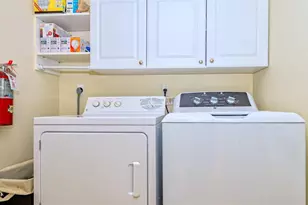 1200 E Peppertree Ln, Sarasota, FL 34242 - Photo 29