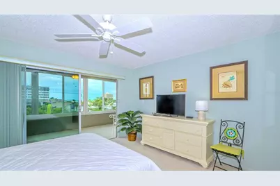 1200 E Peppertree Lane #305, Sarasota, FL 34242 - Photo 21