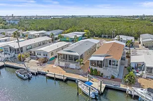 214 Bimini Dr, Palmetto, FL 34221 - Photo 7