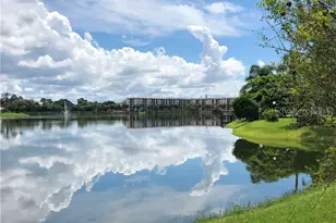 3528 Lake Bayshore Dr, Bradenton, FL 34205 - Photo 19