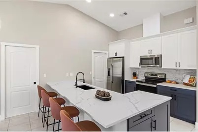 124 Mark Twain Lane, Rotonda West, FL 33947 - Photo 11