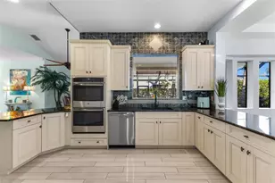 537 Fore Dr, Bradenton, FL 34208 - Photo 5