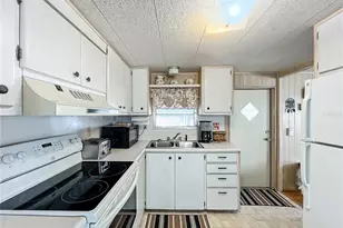 511 50th Ave Dr W, Bradenton, FL 34207 - Photo 13