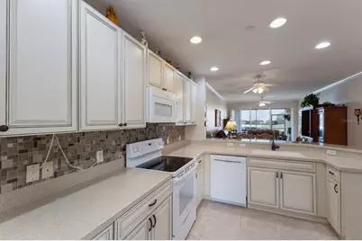 8414 Wethersfield Run #102, Lakewood Ranch, FL 34202 - Photo 9