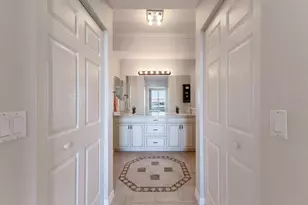 8414 Wethersfield Run, Lakewood Ranch, FL 34202 - Photo 21