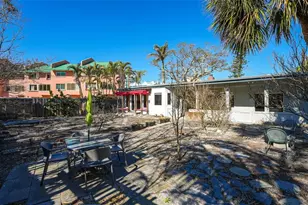 132 Harrison Dr, Sarasota, FL 34236 - Photo 13