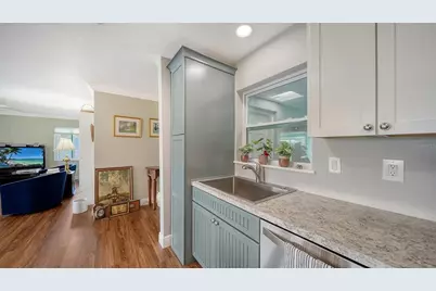 3278 Village Green Drive #1024, Sarasota, FL 34239 - Photo 21